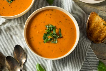 tomato basil vegetarian soup