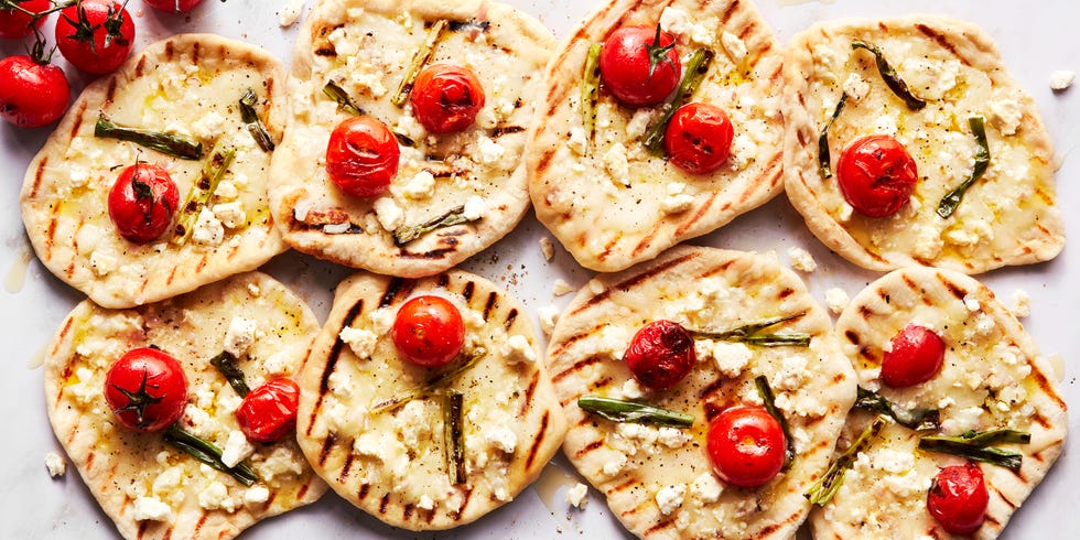 grilled tomato feta pizzettes with scallions and mozzaraella