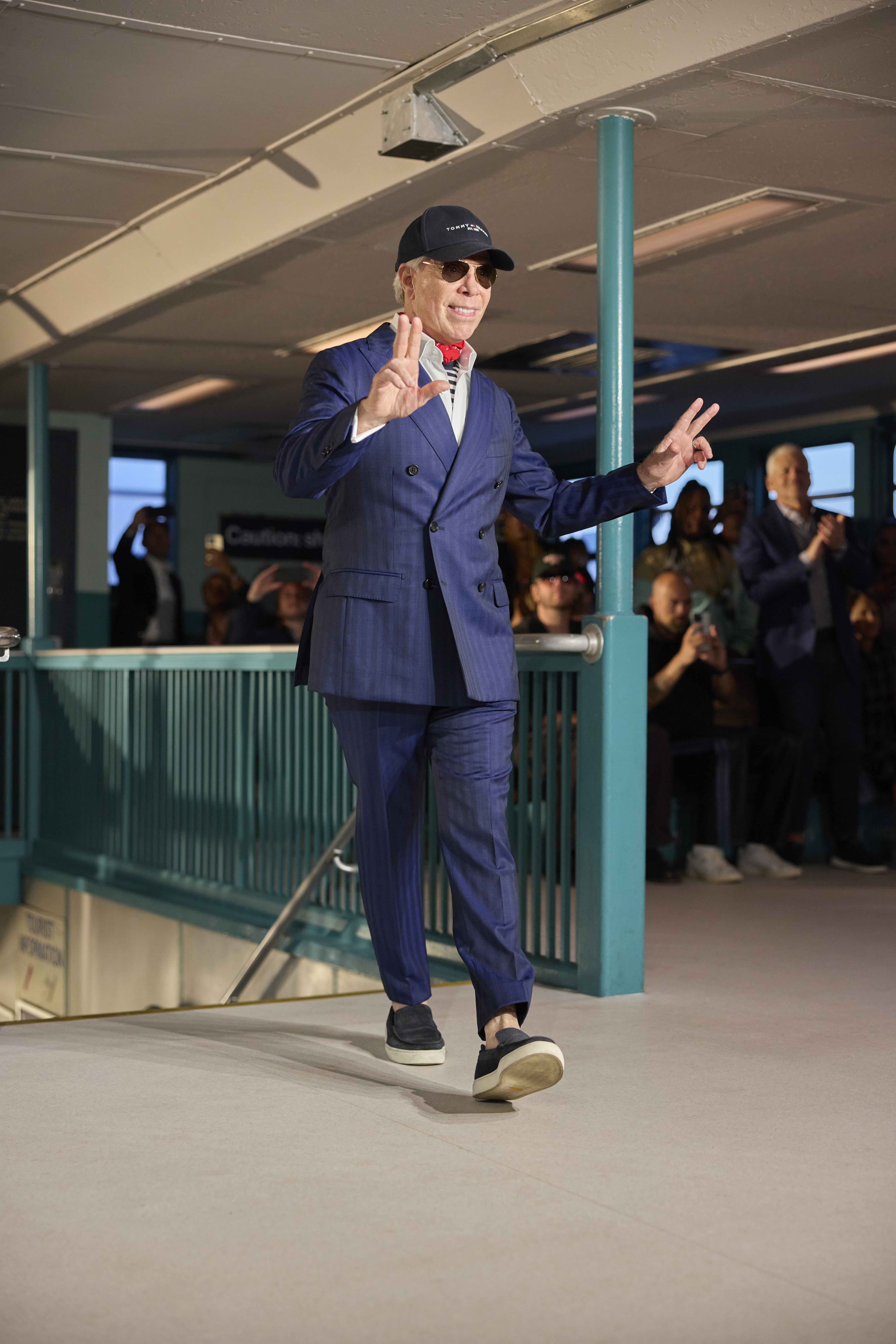 Tommy Hilfiger Primavera Estate 2025 La Sfilata A New York Tommy Hilfiger Finale 66def69528f05