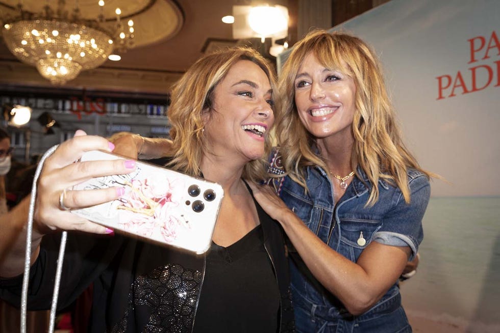 toni moreno y emma garcía selfie