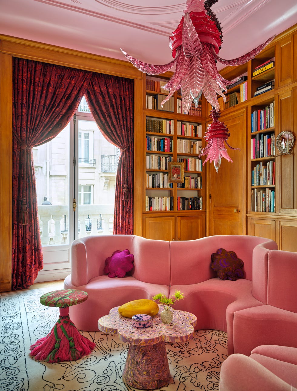 final selects of eli mizahi residence, designed by uchronia in the 8eme arrondisment of paris for elle decor, march 2025 issue styling on shoot by olivia gregory