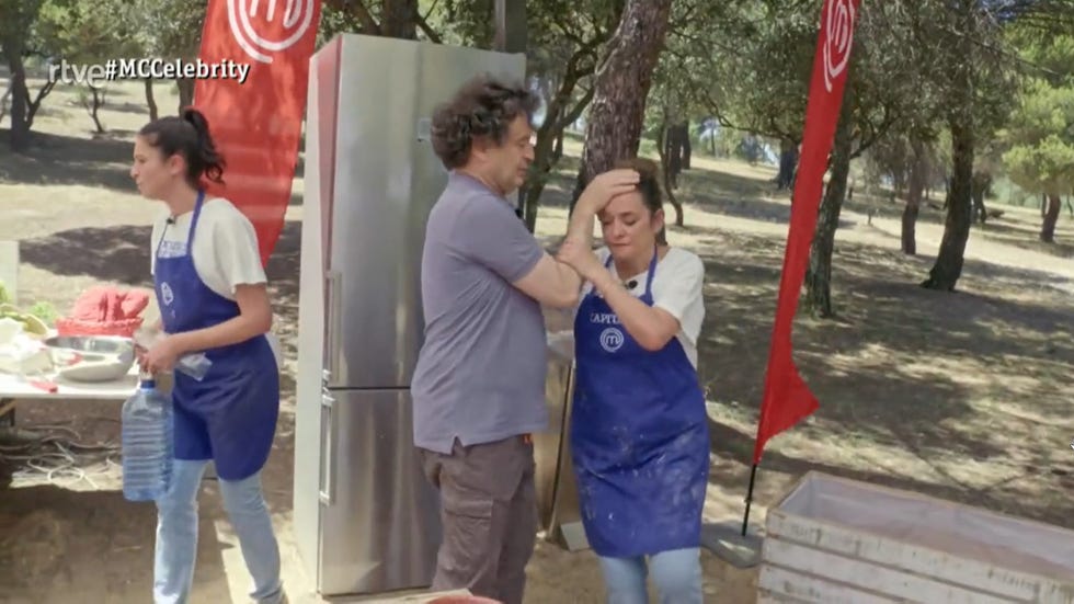 toni moreno sufre un mareo en masterchef celebrity
