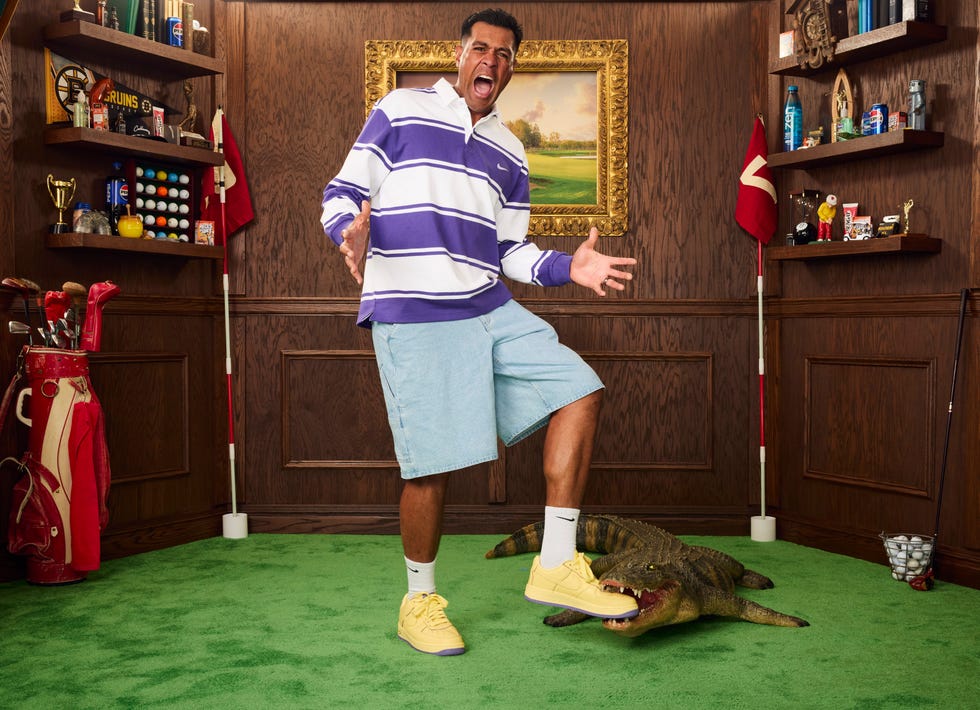 tony finau at the ‘happy gilmore 2’ premiere portrait studio. cr. nino munoz/netflix © 2025.