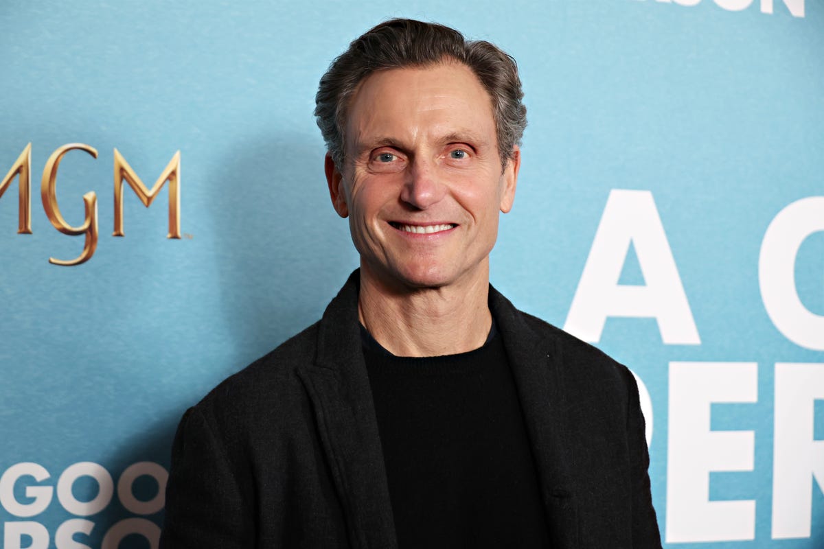 Law & Order's Tony Goldwyn joins Hacks season 3