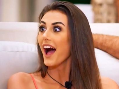 Too Hot To Handle's Chloe Veitch is ready to be on Love Island - Dexerto