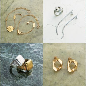 Body jewelry, Jewellery, Fashion accessory, Ear, Earrings, Gold, Chain, Metal, 