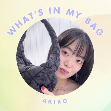 【おしゃれな人のバッグの中身】デジタルアーティスト、あきこの”what's in my bag？”