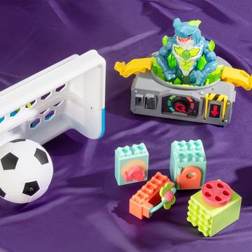 goaldozer, beast lab, dog e robot, lego figurine, baby building blocks