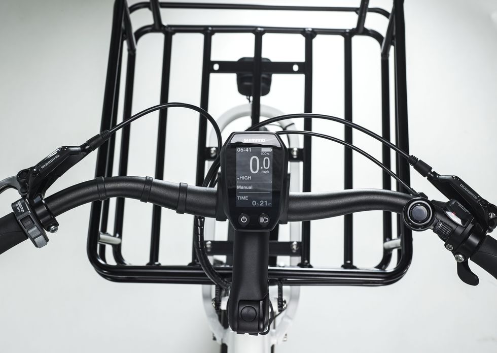 CERO One Headset and front basket view