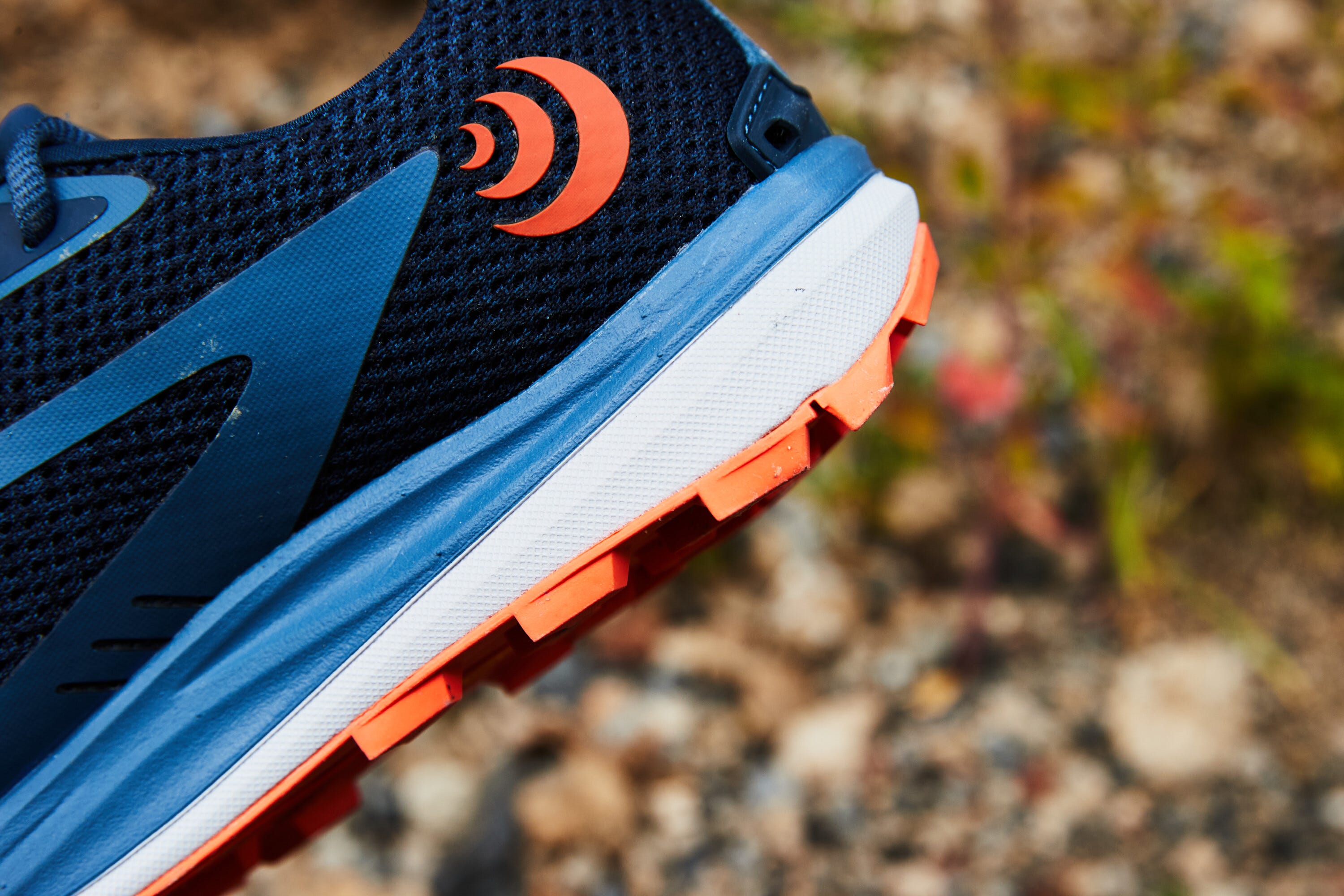 topo athletic mt4