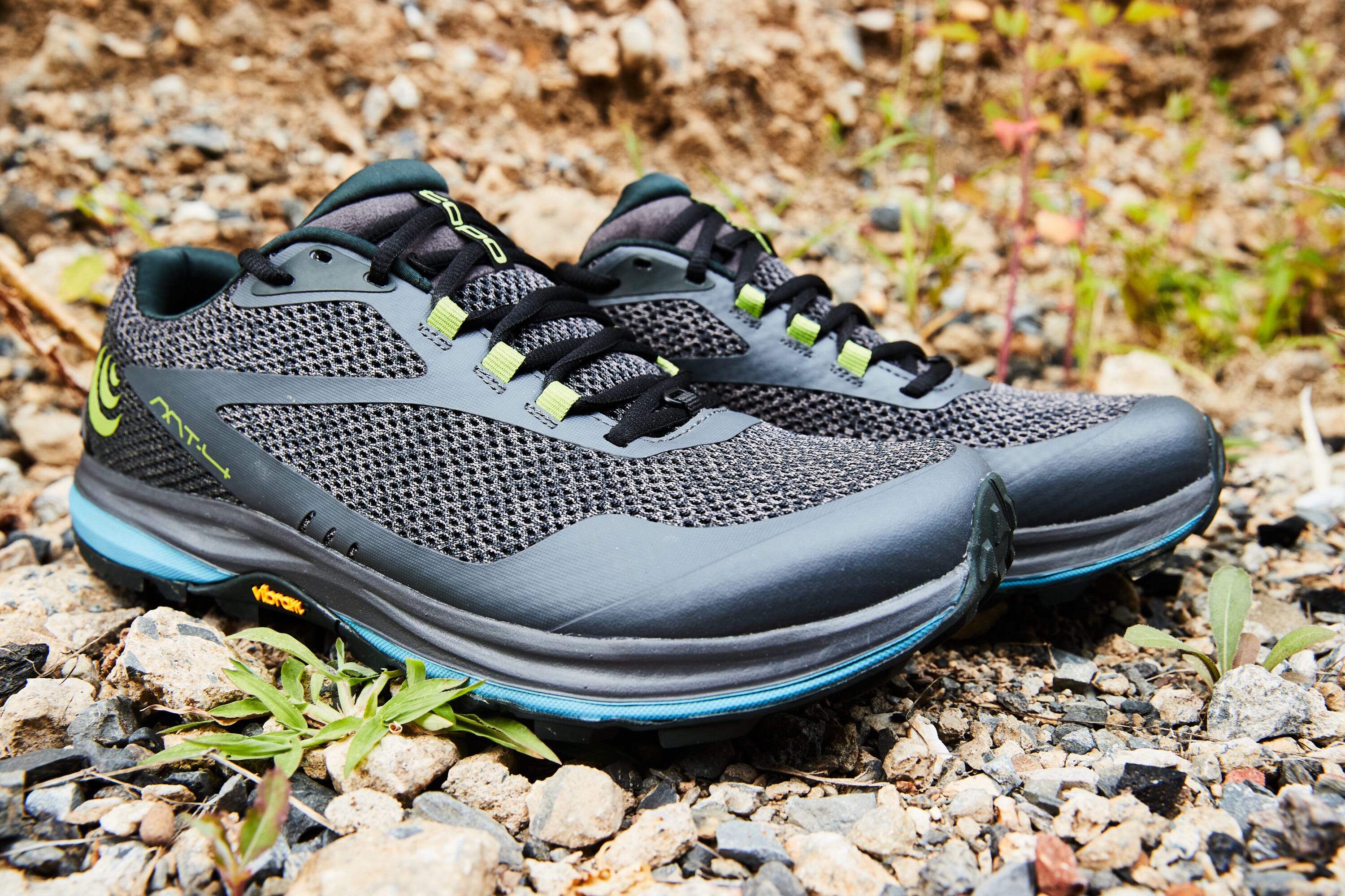 topo athletic mt4