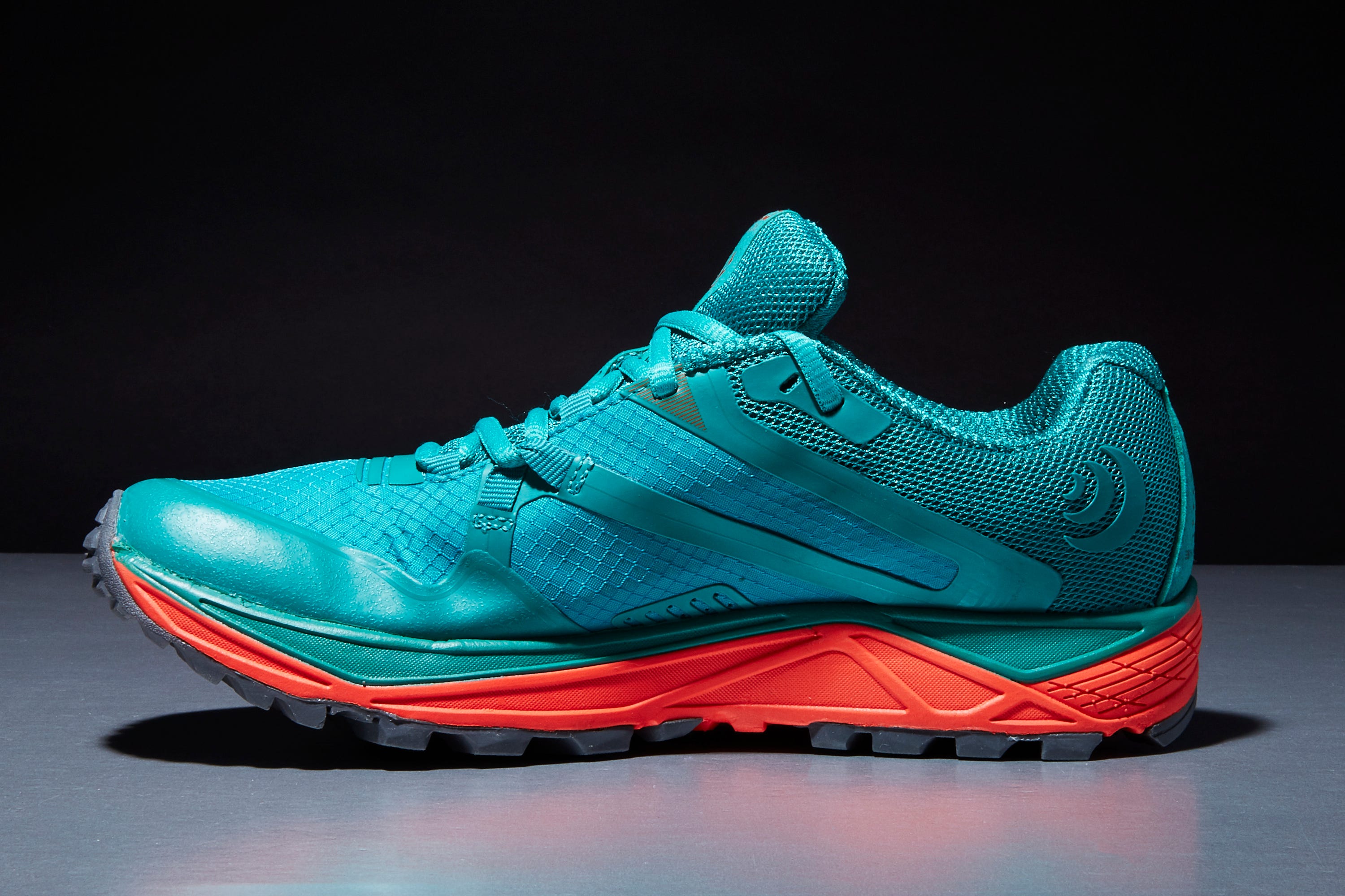 Shoe, Footwear, Outdoor shoe, Blue, Walking shoe, Aqua, White, Sportswear, Black, Green, 