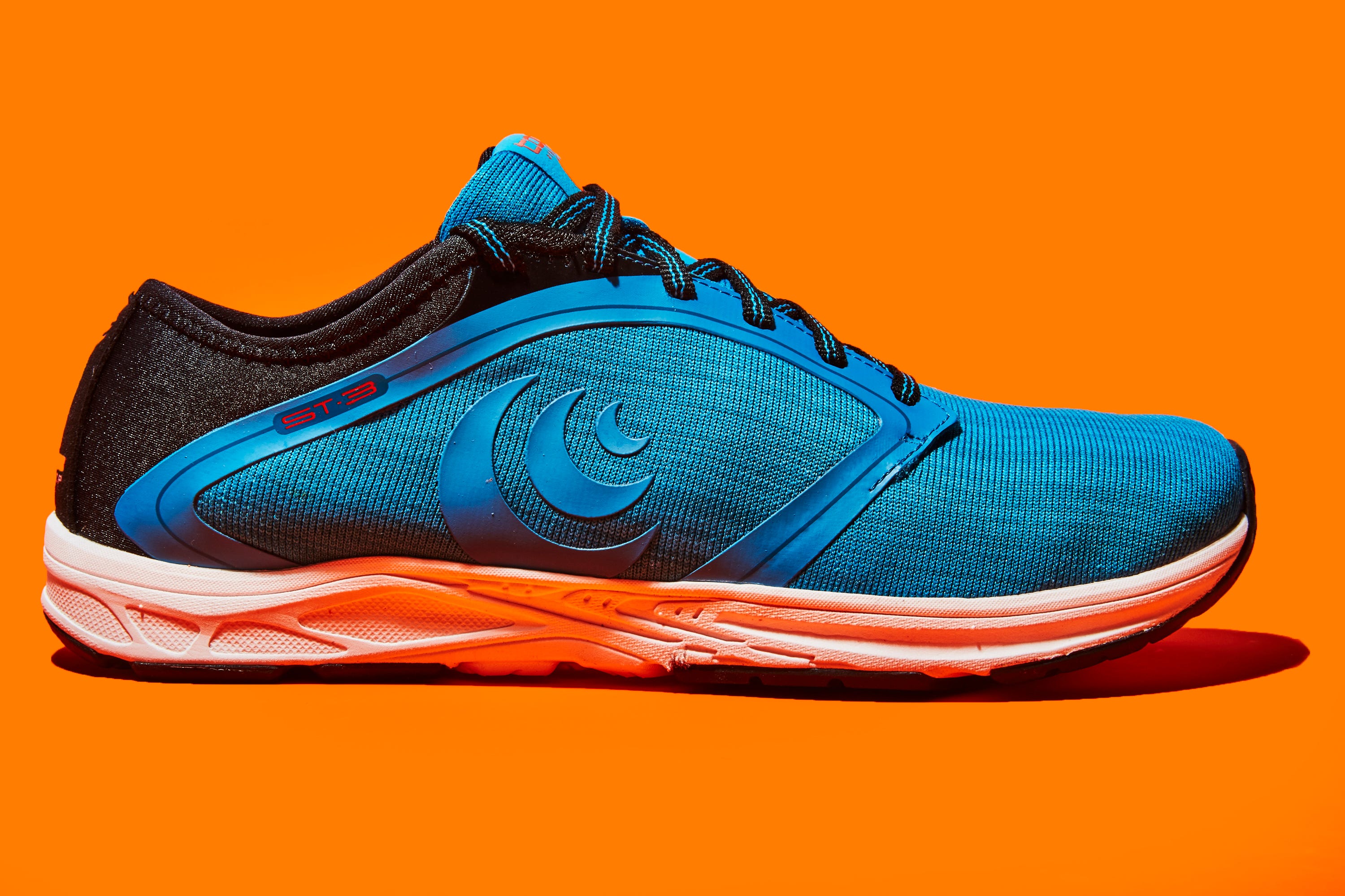 Shoe, Footwear, Outdoor shoe, Orange, Running shoe, Blue, Walking shoe, Sneakers, Electric blue, Cross training shoe, 