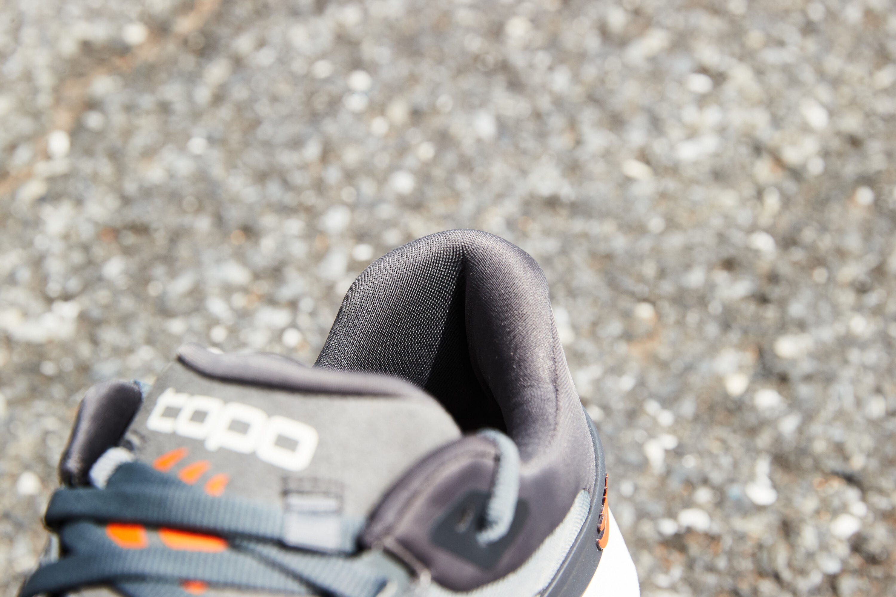 topo athletic phantom 2 shoes