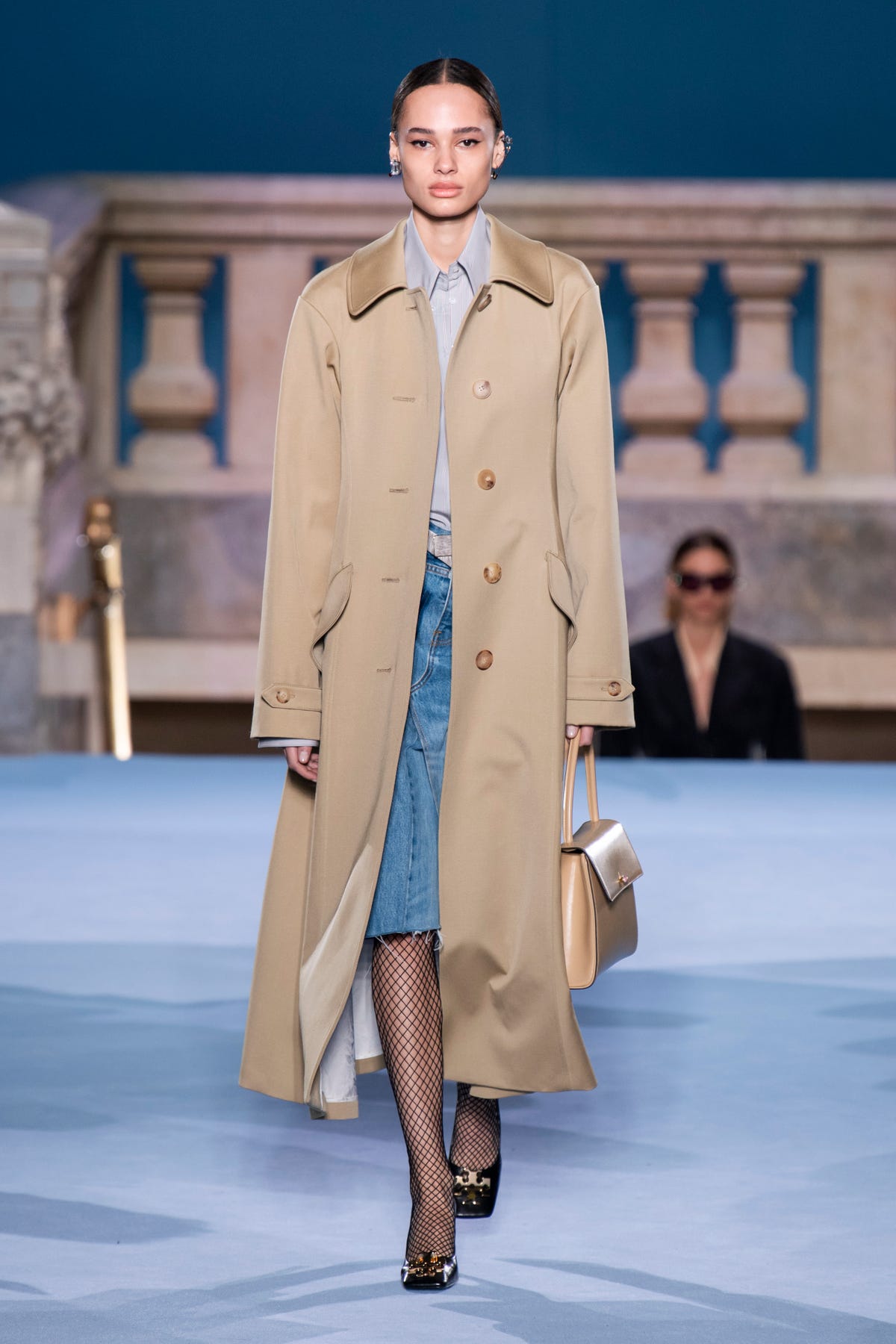 I trench di tendenza per la moda Autunno Inverno 2023 2024 dalle sfilate