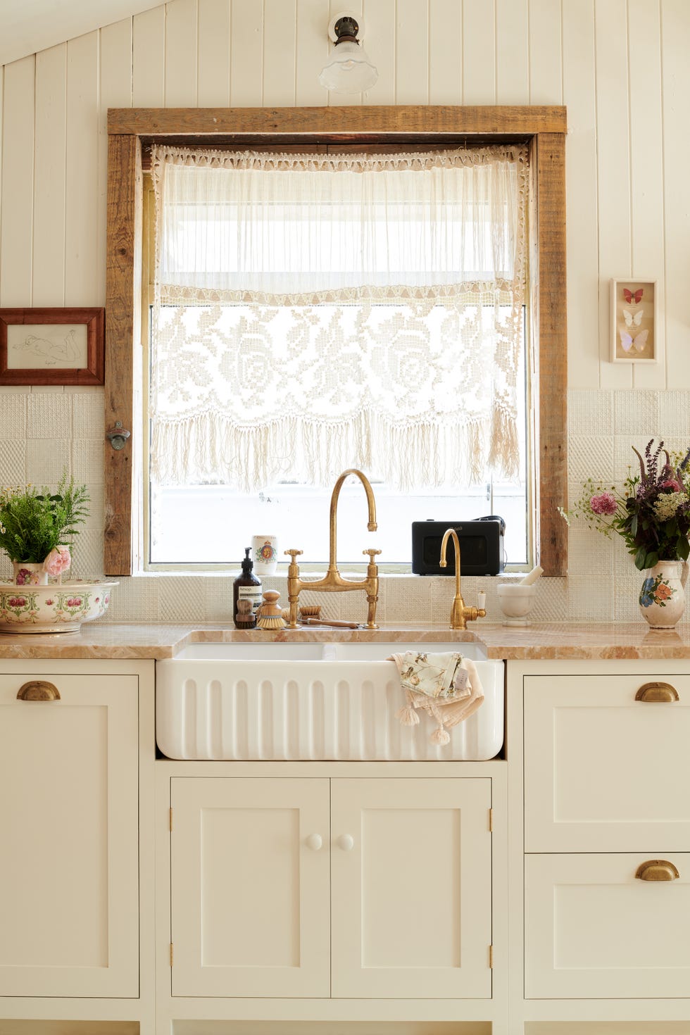 pearl lowe's beach kitchen designed by devol