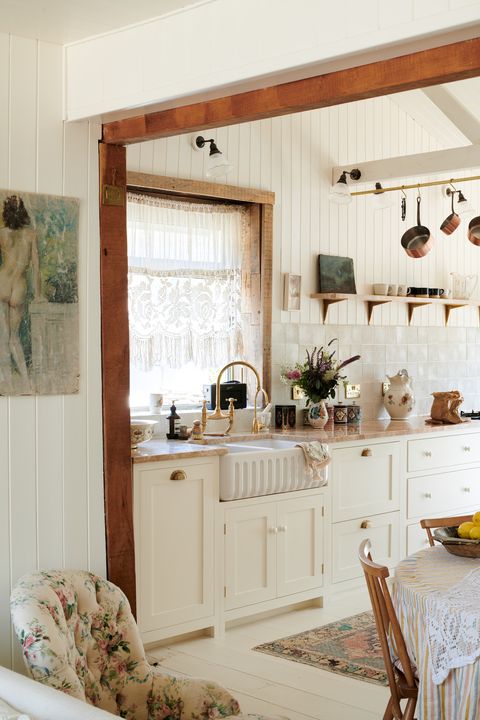 pearl lowe's beach kitchen designed by devol
