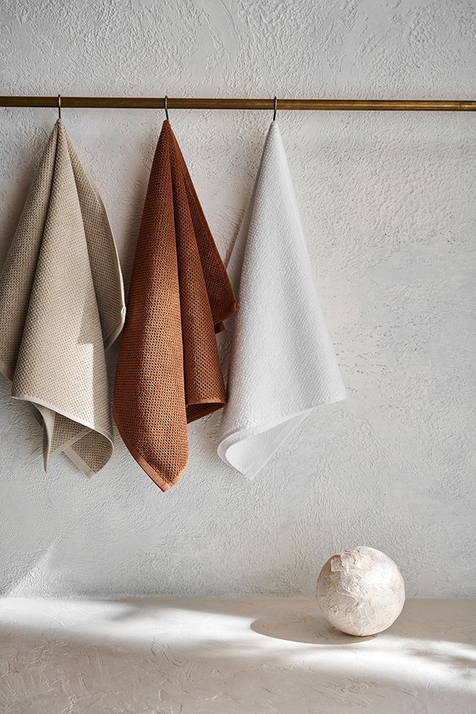 mDesign Home Organization Solutions on Instagram: Nate Home by Nate Berkus  offers towel optiosn that fit any style. 🛁 These towels are ultra soft,  thick and absorbent while bringing functional beauty to