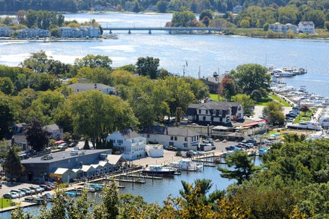 40 Best Lake Towns In America - Best Lake Towns in the U.S.