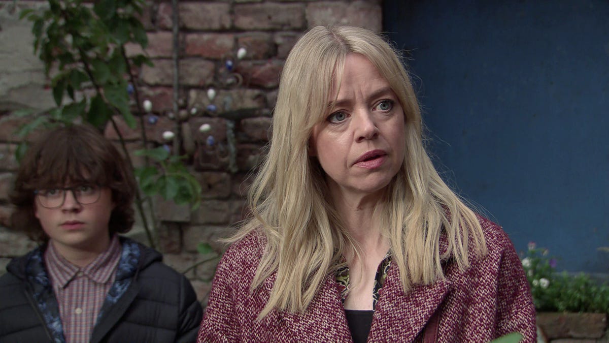 Coronation Street Soap Scoop! Health scare for baby Frankie