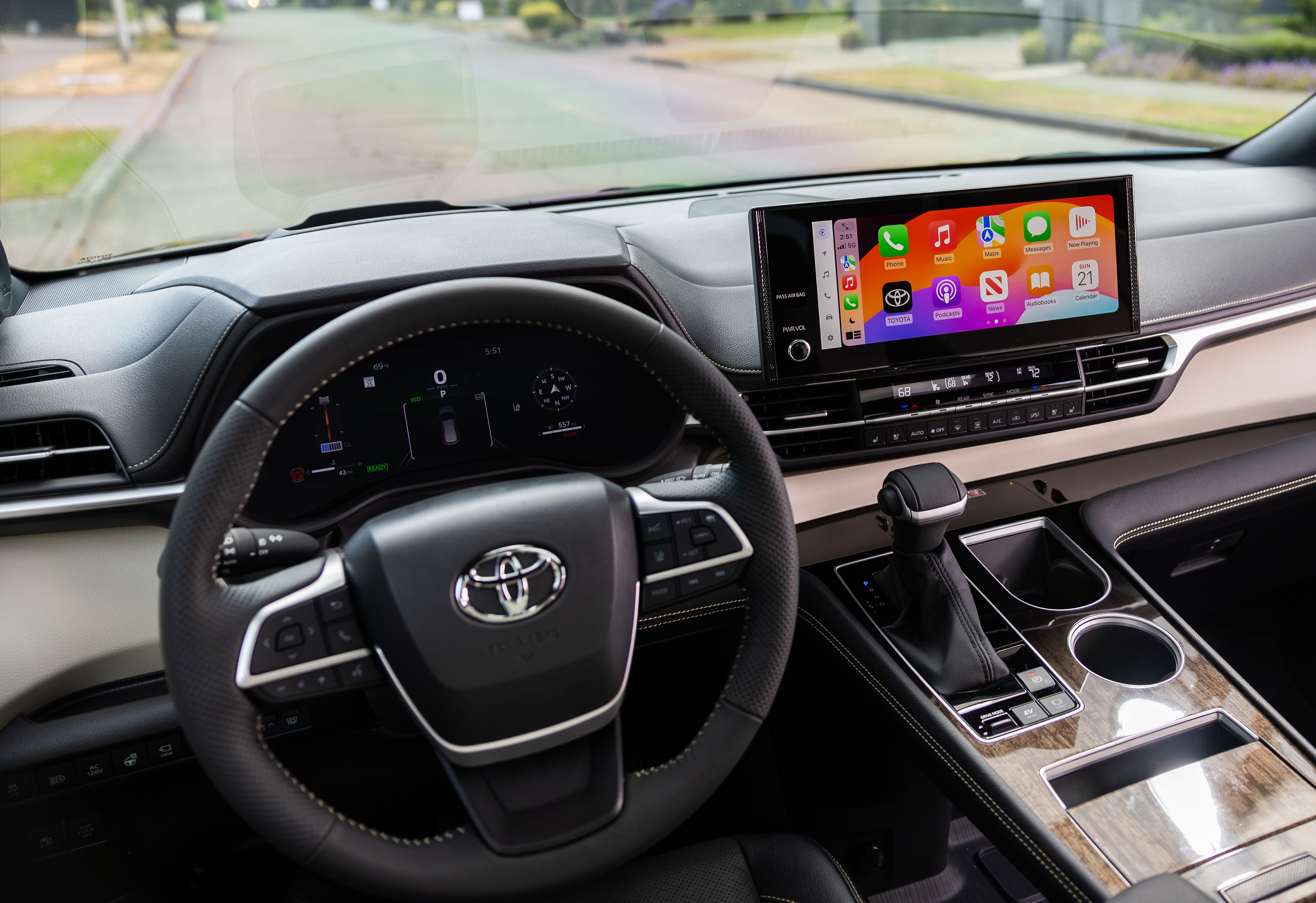 2021 toyota sienna rear entertainment system cost
