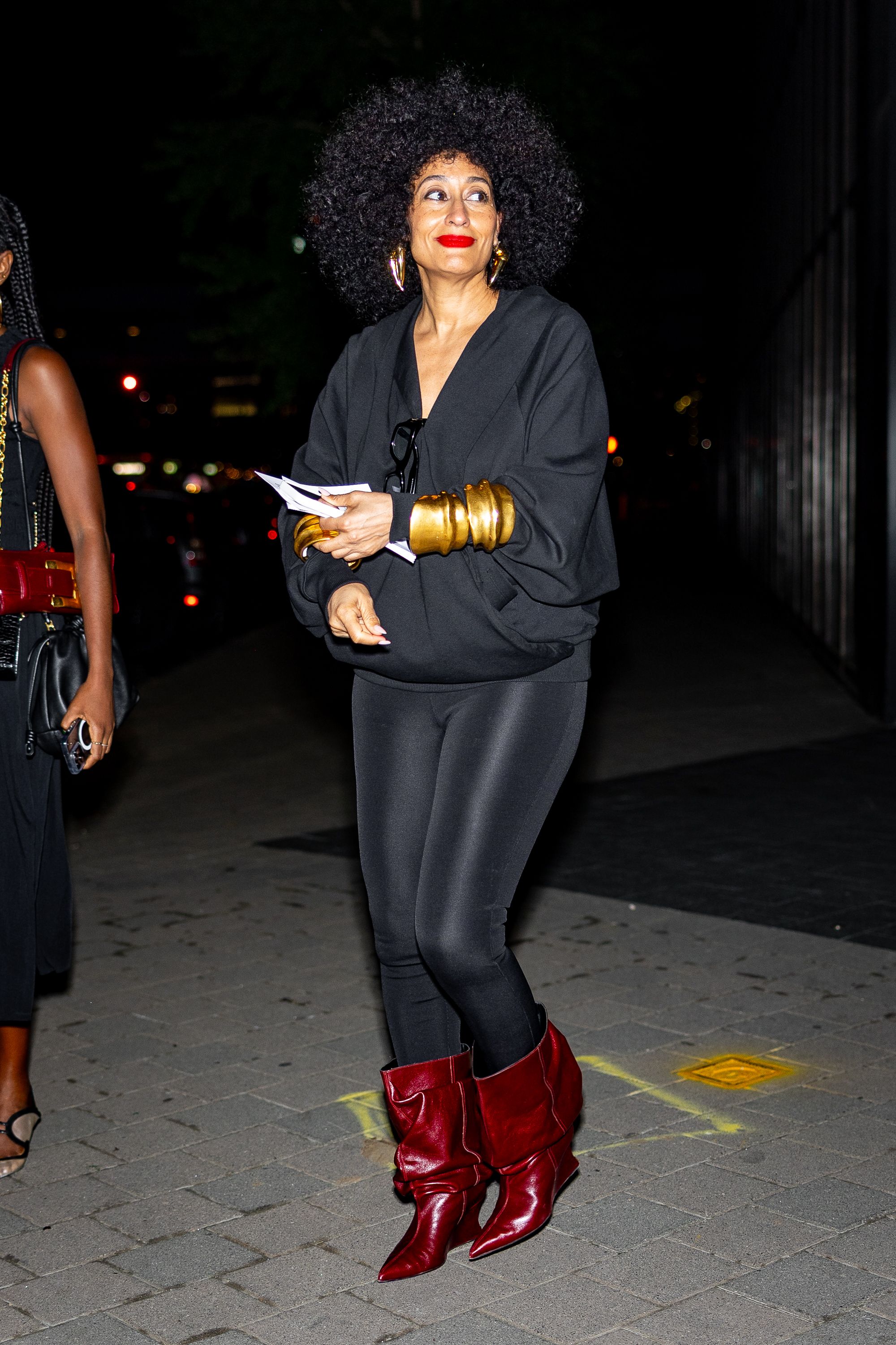 Tracee Ellis Ross Proves This Controversial Shoe Silhouette Will Never Be Dead