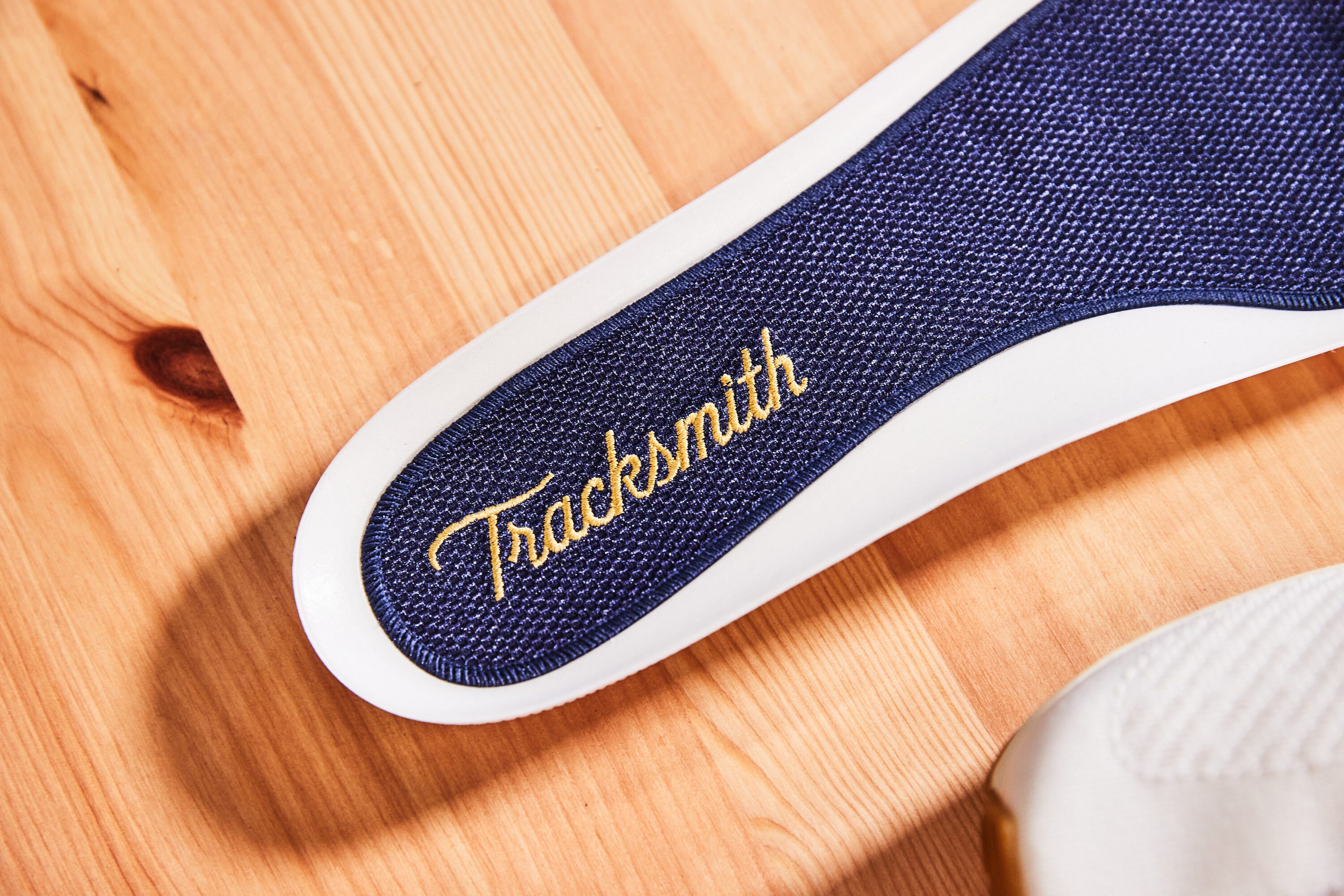 tracksmith eliot runner