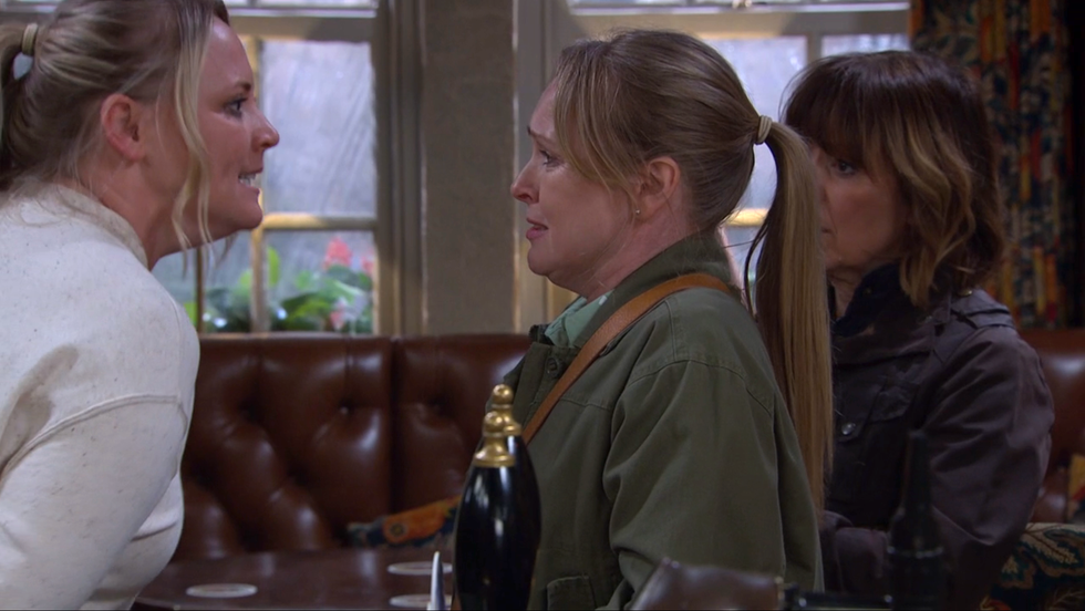 tracy robinson shouts in her sister vanessa's face, emmerdale