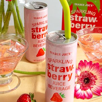 trader joe's sparkling strawberry juice beverage