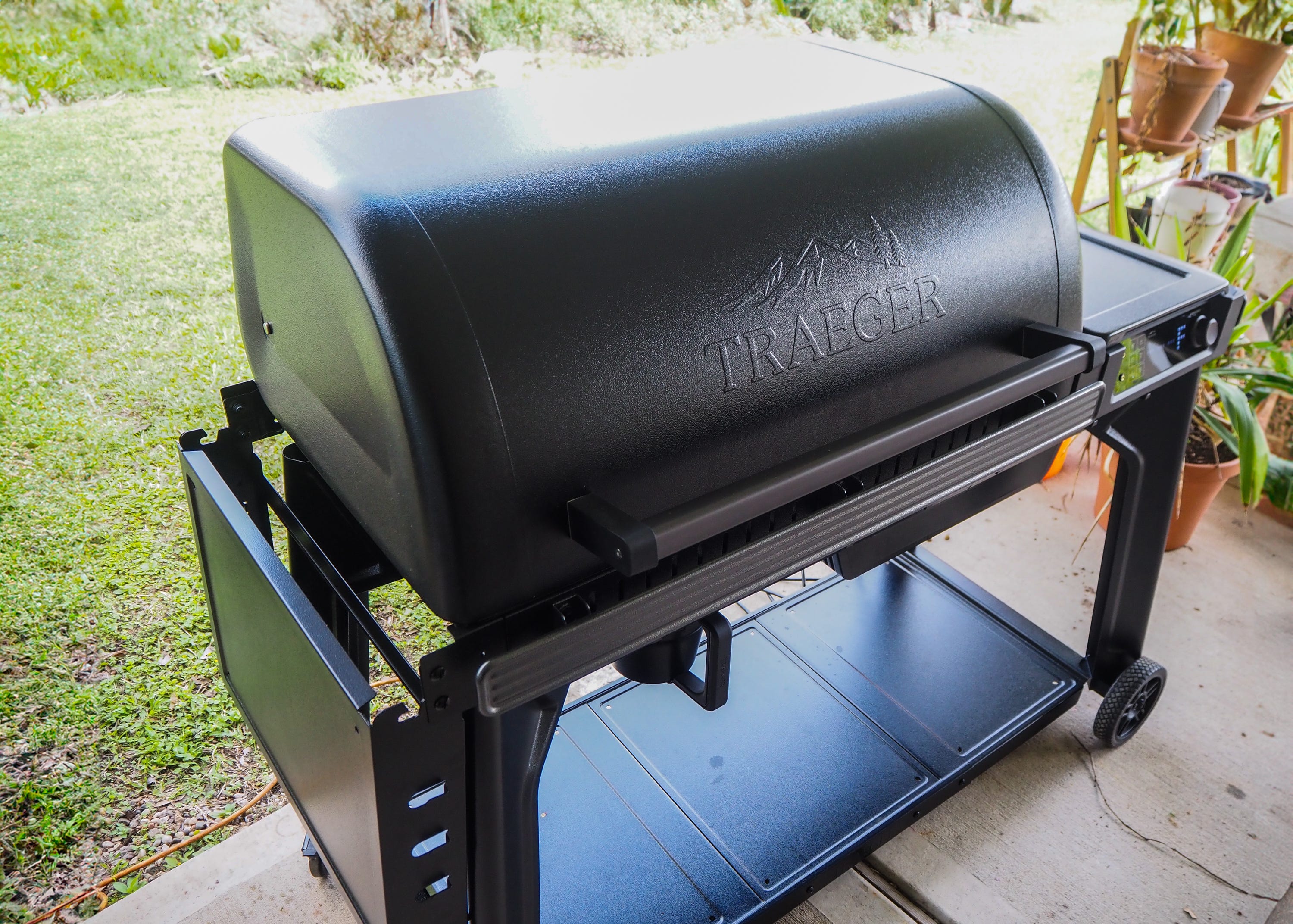 My First Impressions of the Traeger Woodridge Pro