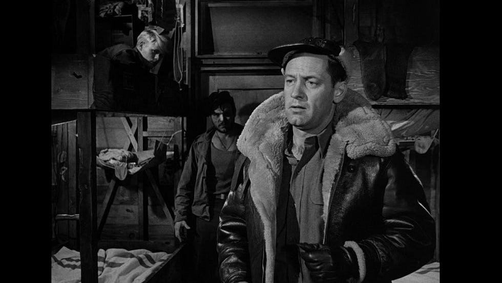 traidor en el infierno  william holden