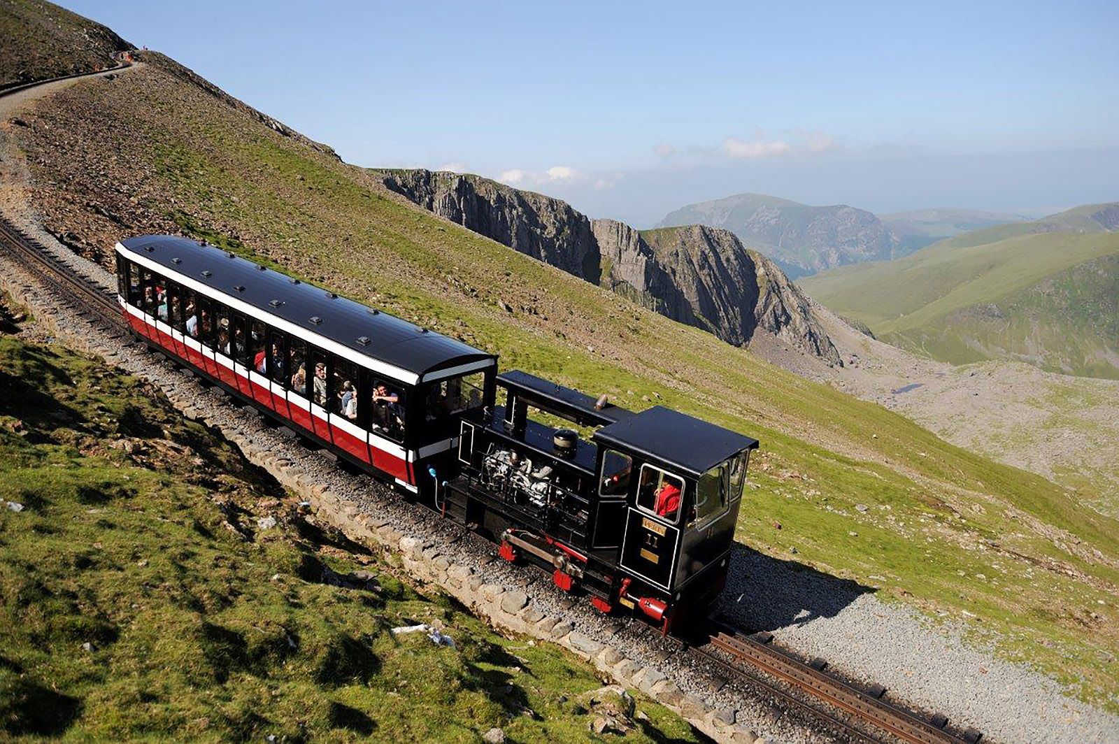 This Train Trip Through the English Countryside Is Launching for