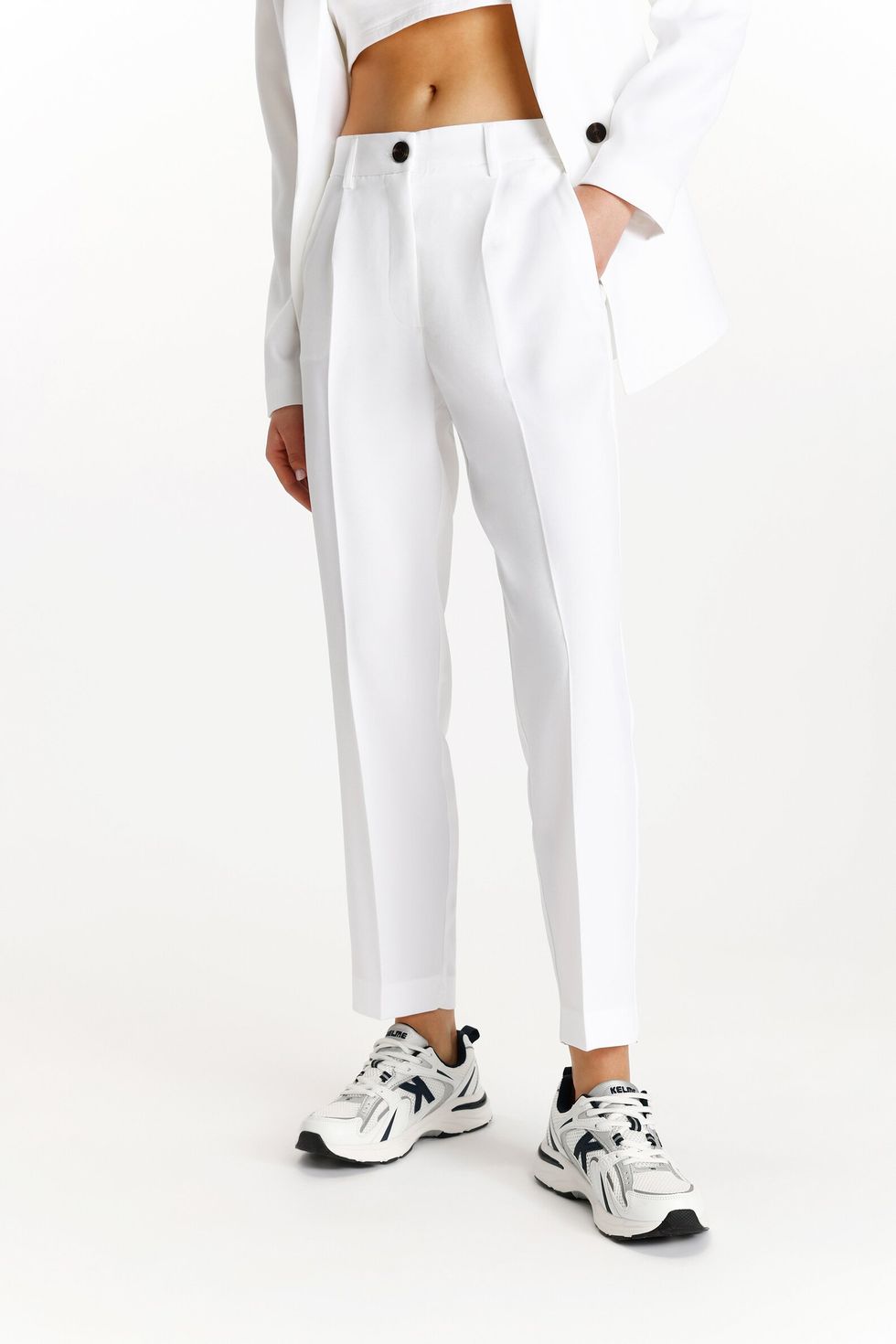 pantalones de traje blanco