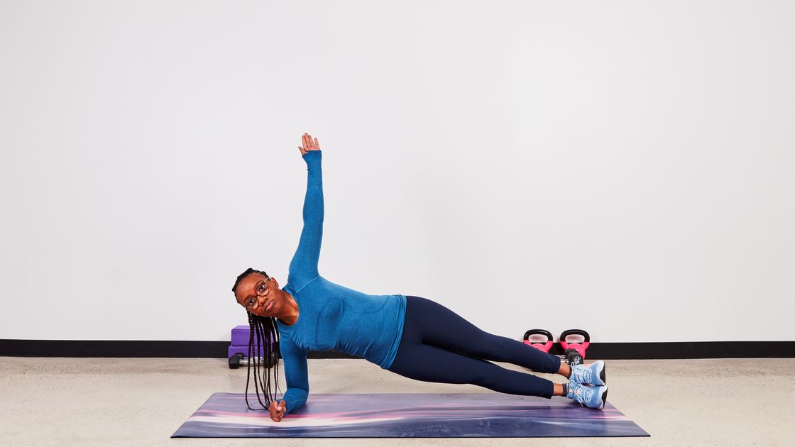 preview for 8 Plank Variations to Shake Up Your Core Workouts