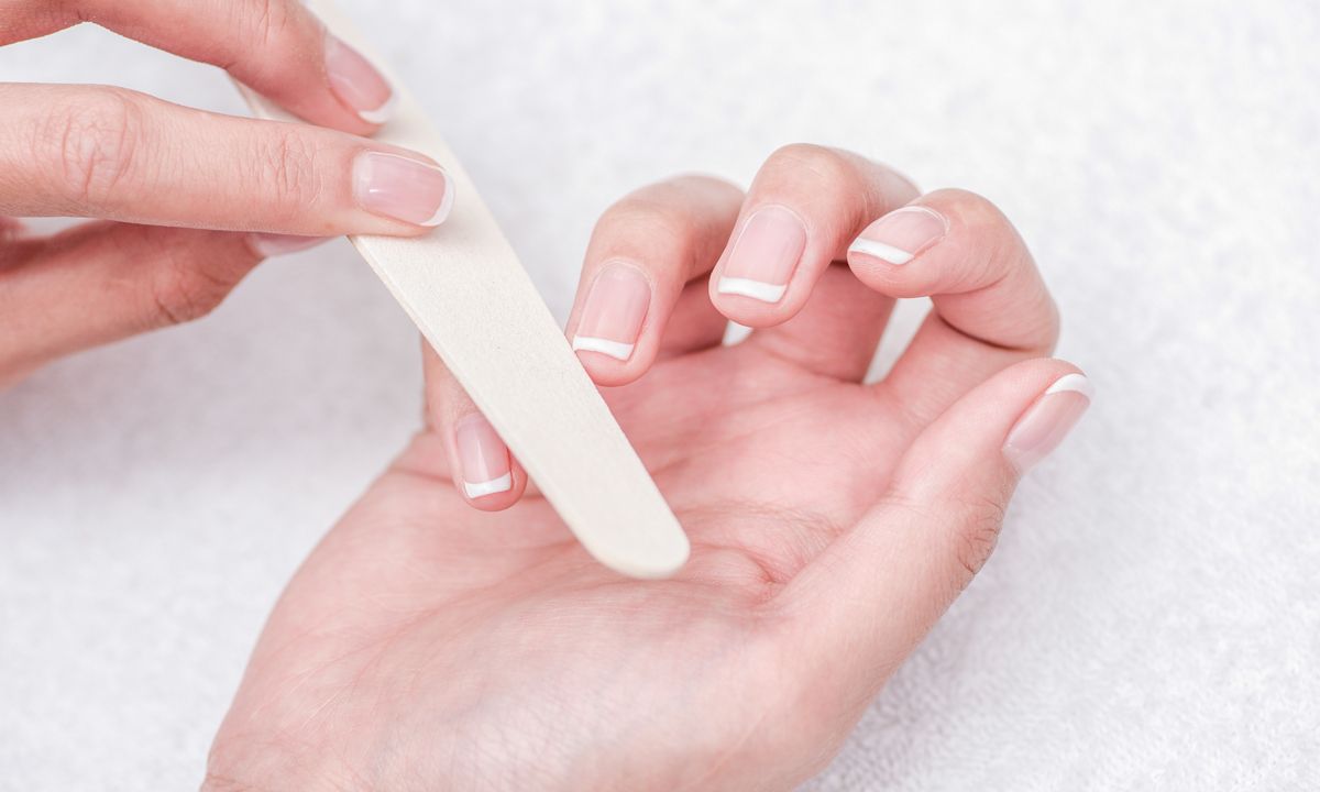 Cómo quitar la cutícula - UñasDecoradas CLUB  Trucos para el esmalte de  uñas, Como pintarse las uñas, Uñas mordidas