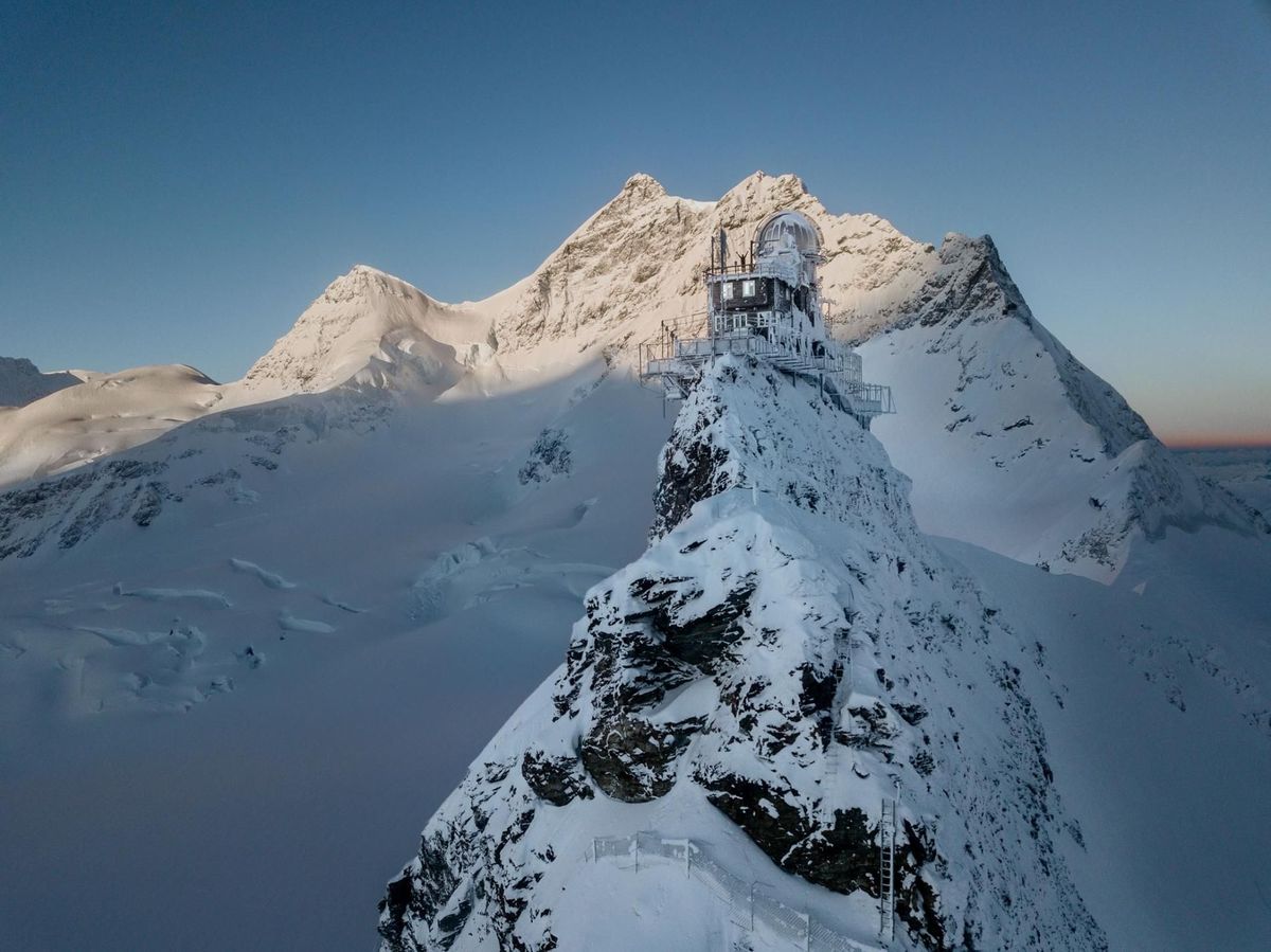 Het Jungfraujoch onderzoeksstation staat in de Zwitserse Alpen