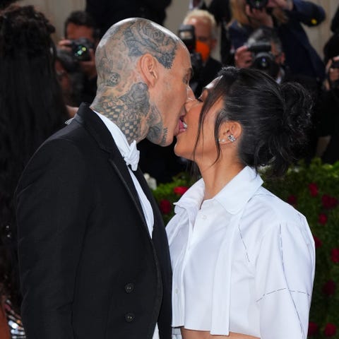 kourtney kardashian and travis barker french kissing at the met gala