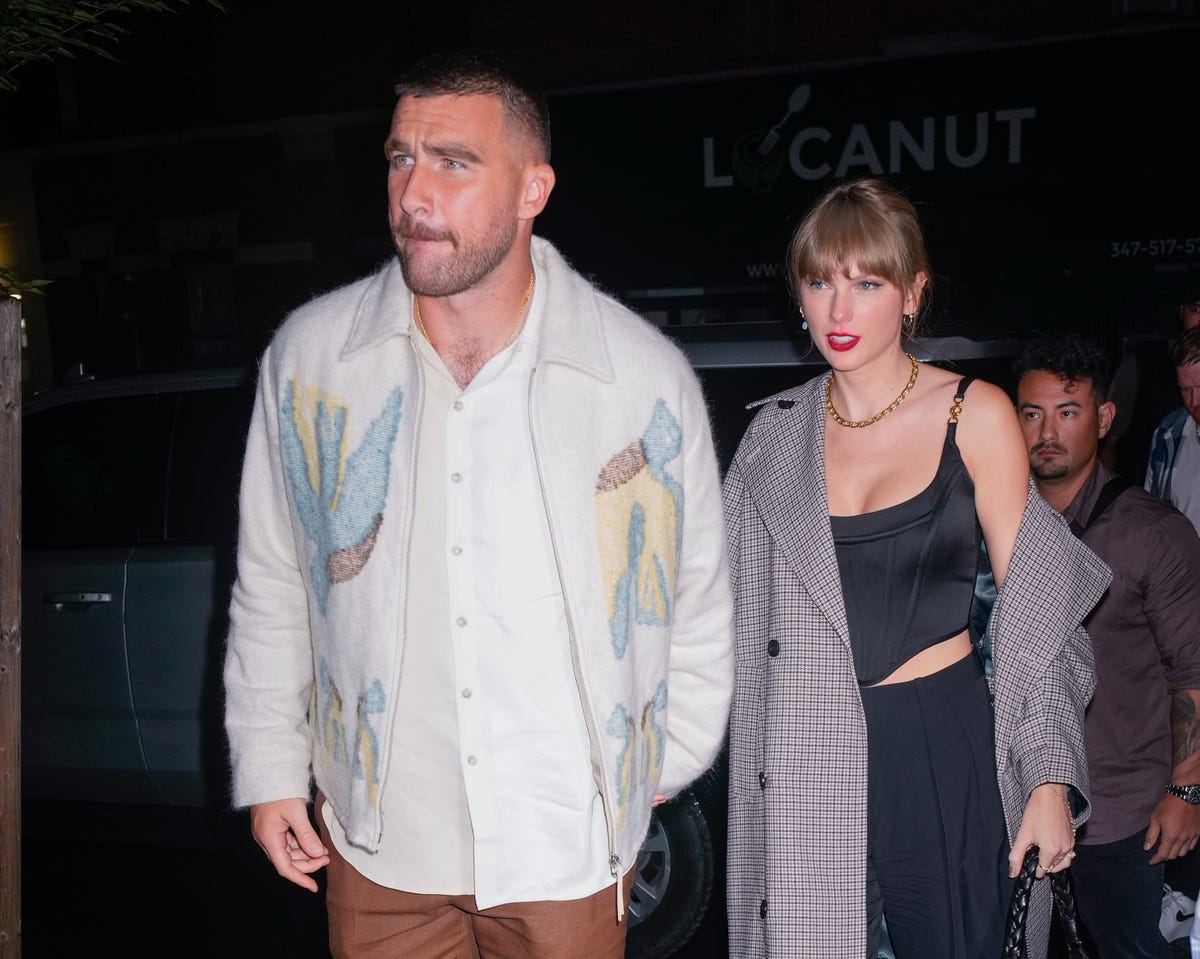 Did Taylor Swift and Travis Kelce Attend the Oscars?