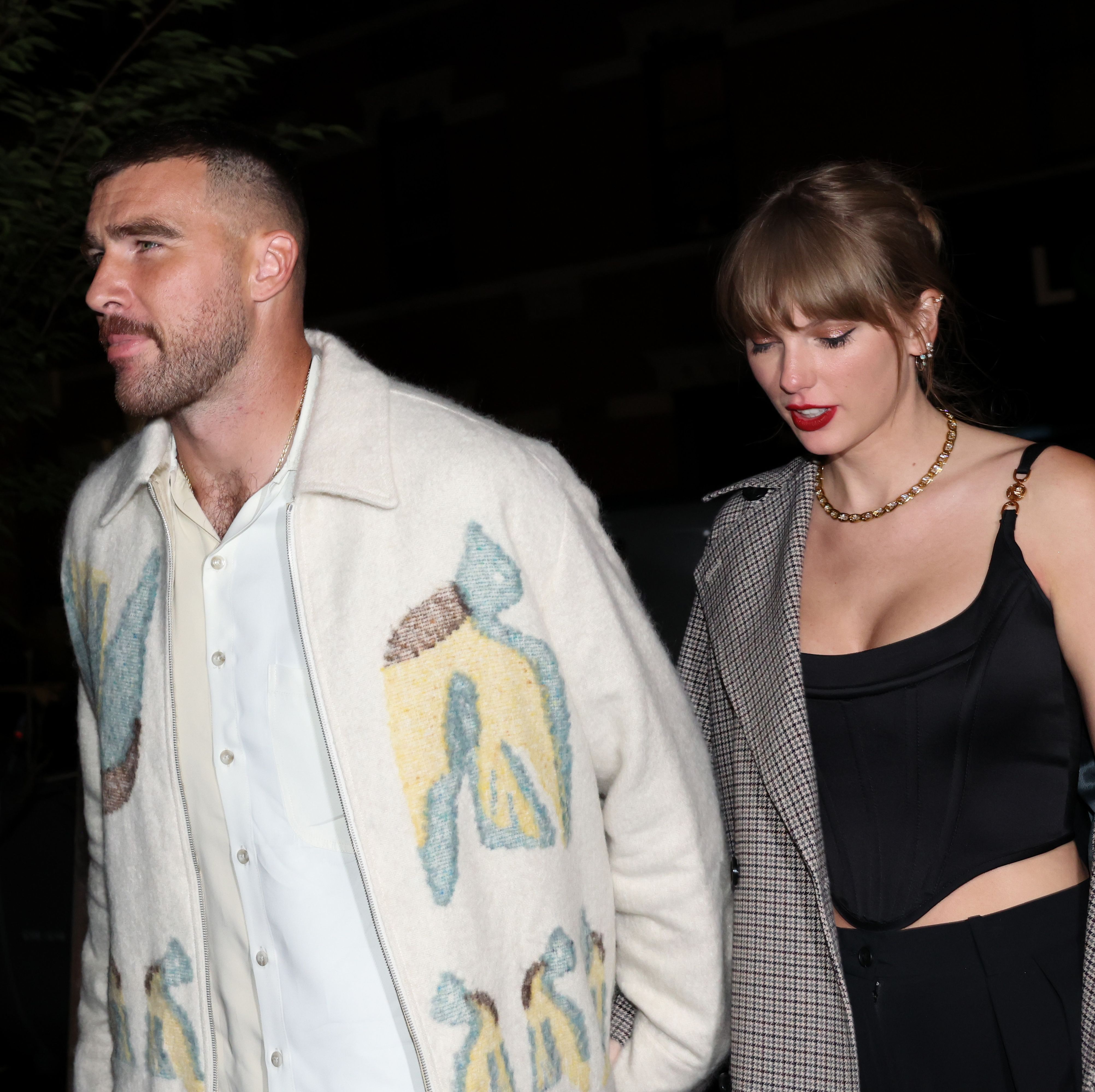 Taylor Swift and Travis Kelce Make Out in the Ocean in PDA-Filled Bahamas Pics