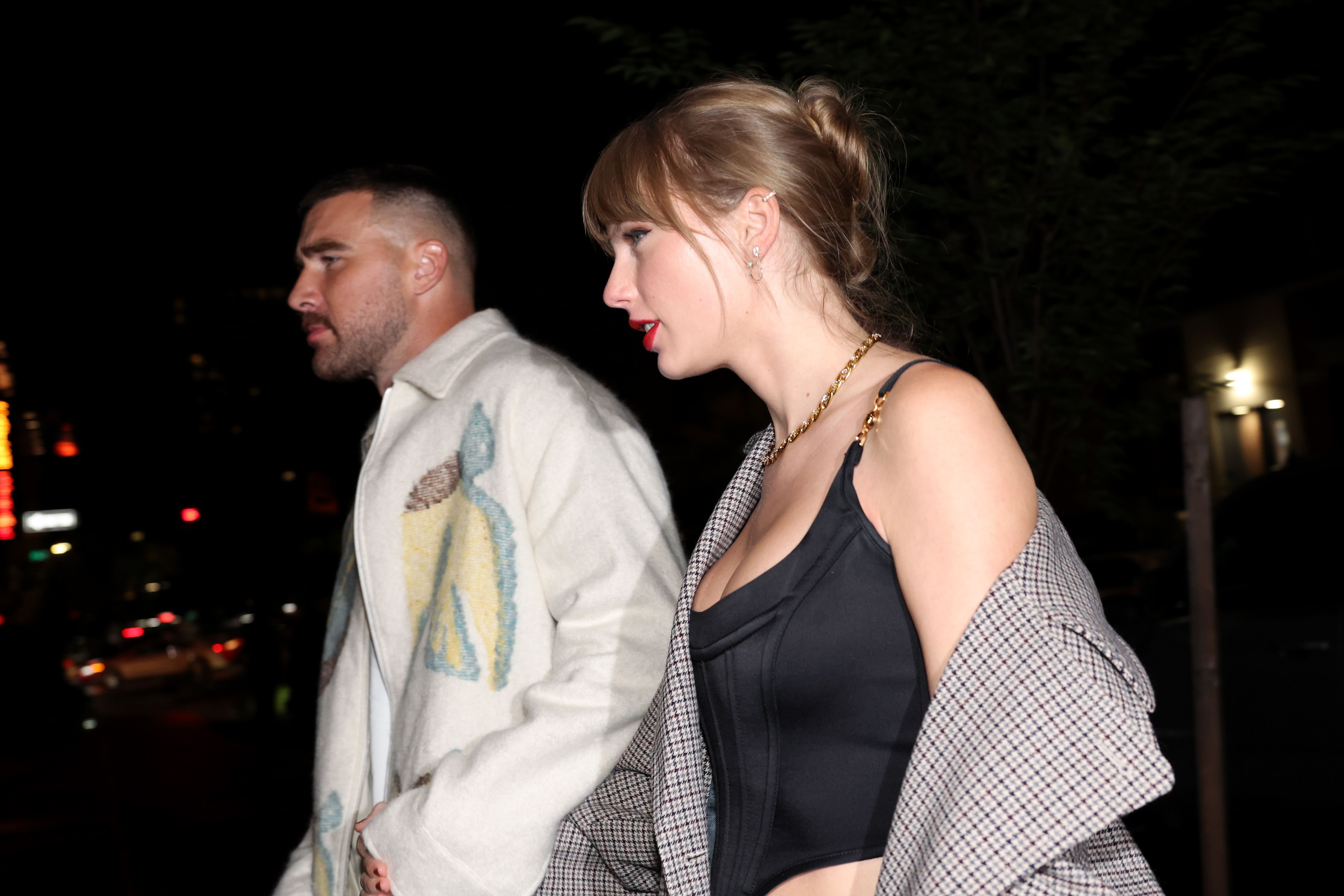 Proprio così: Taylor Swift e Travis Kelce si sposano
