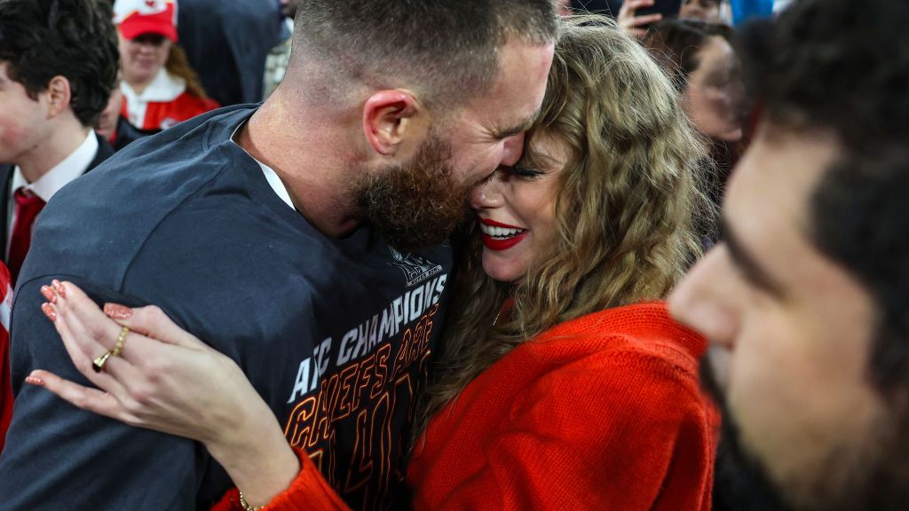 https://hips.hearstapps.com/hmg-prod/images/travis-kelce-of-the-kansas-city-chiefs-celebrates-with-news-photo-1706560245.jpg?crop=1xw:0.84334xh;center,top
