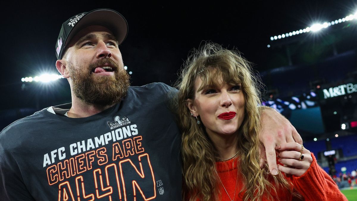 Taylor Swift Talks About "Boyfriend" Travis Kelce During Children's