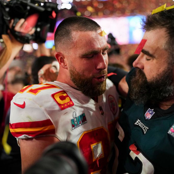 Jason & Kylie Kelce's Cute Family Pics Prove They're the Perfect Team
