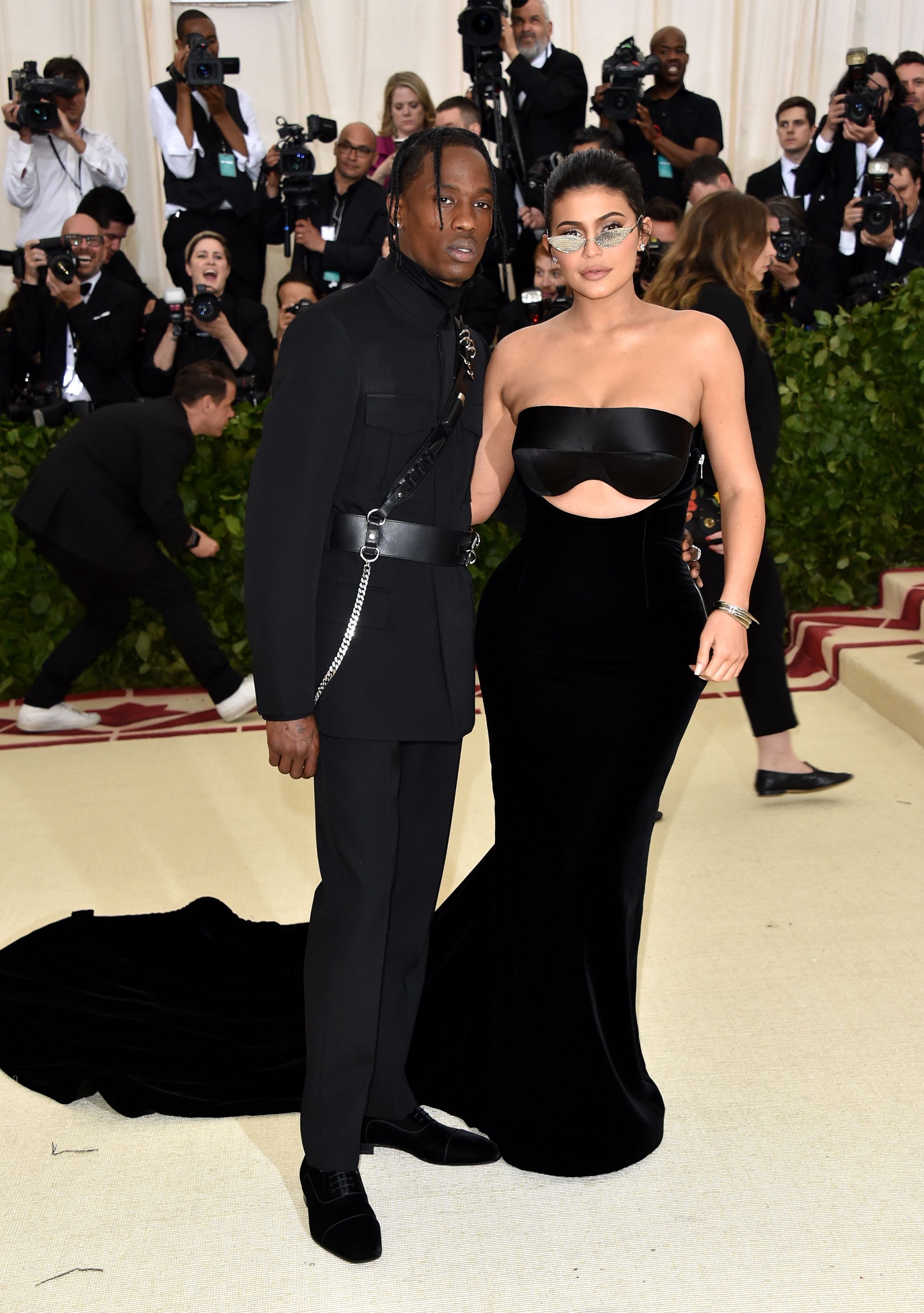 Kylie Jenner And Kendall Jenner Wear Matching Feather Gowns At The Met Gala  2019