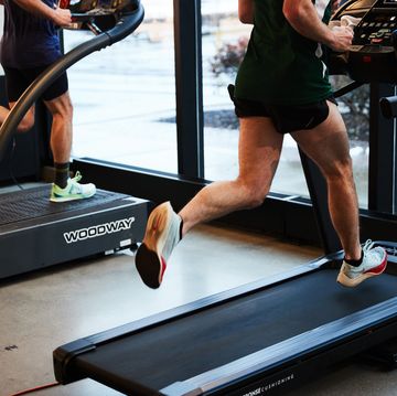 a man 45ts201 running on a treadmill