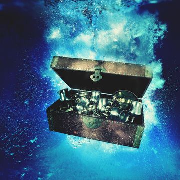 treasure chest underwater