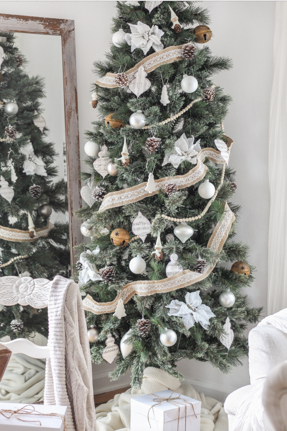 85 Best Christmas tree ribbon ideas