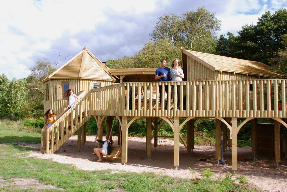 10 Incredible Treehouses To Visit In The UK