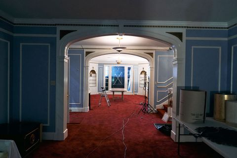 inside of the mansion with an interior ﻿similar to when elvis originally moved in during the ‘50s