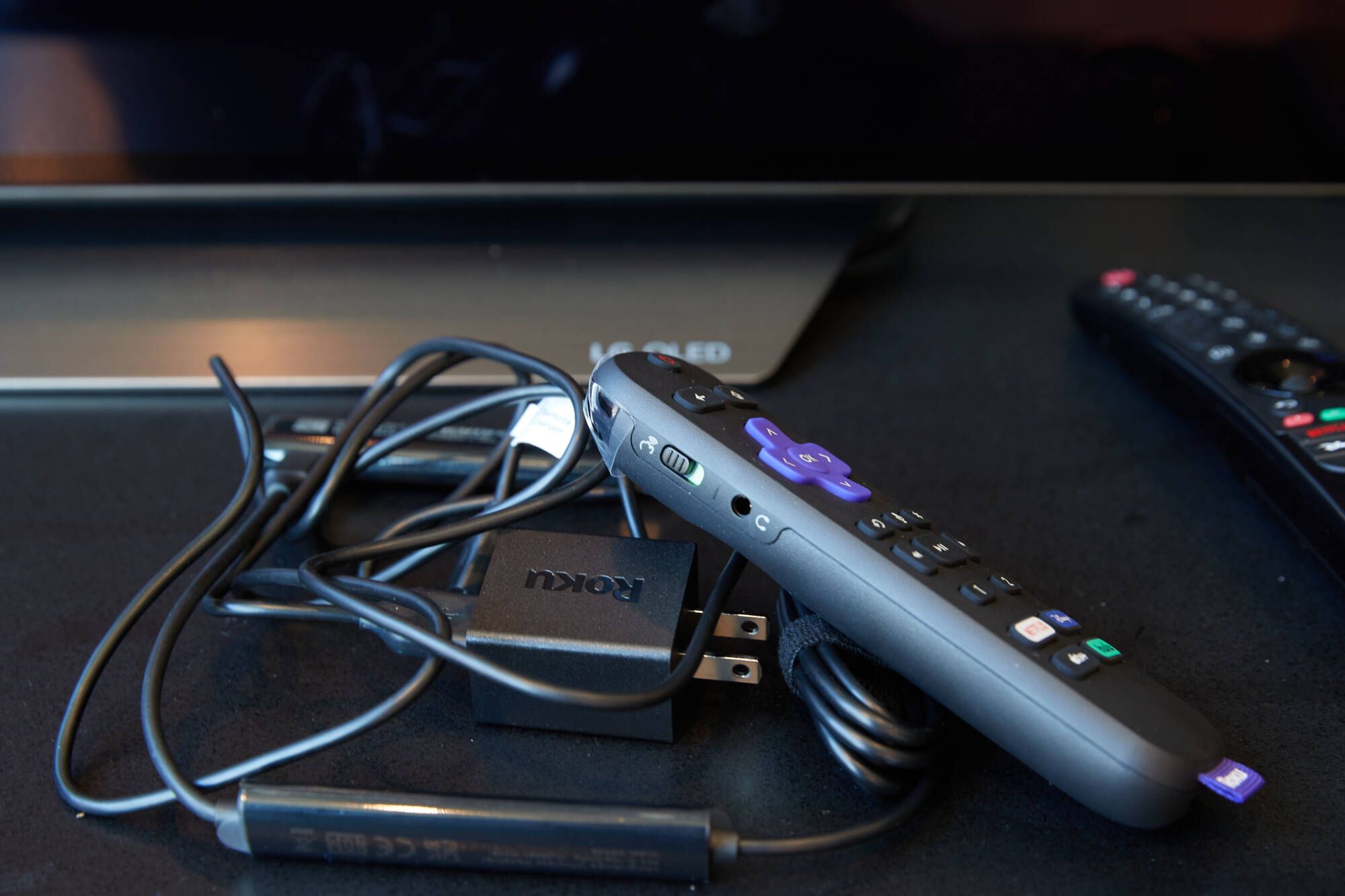 Roku vs Fire Stick, which is better?